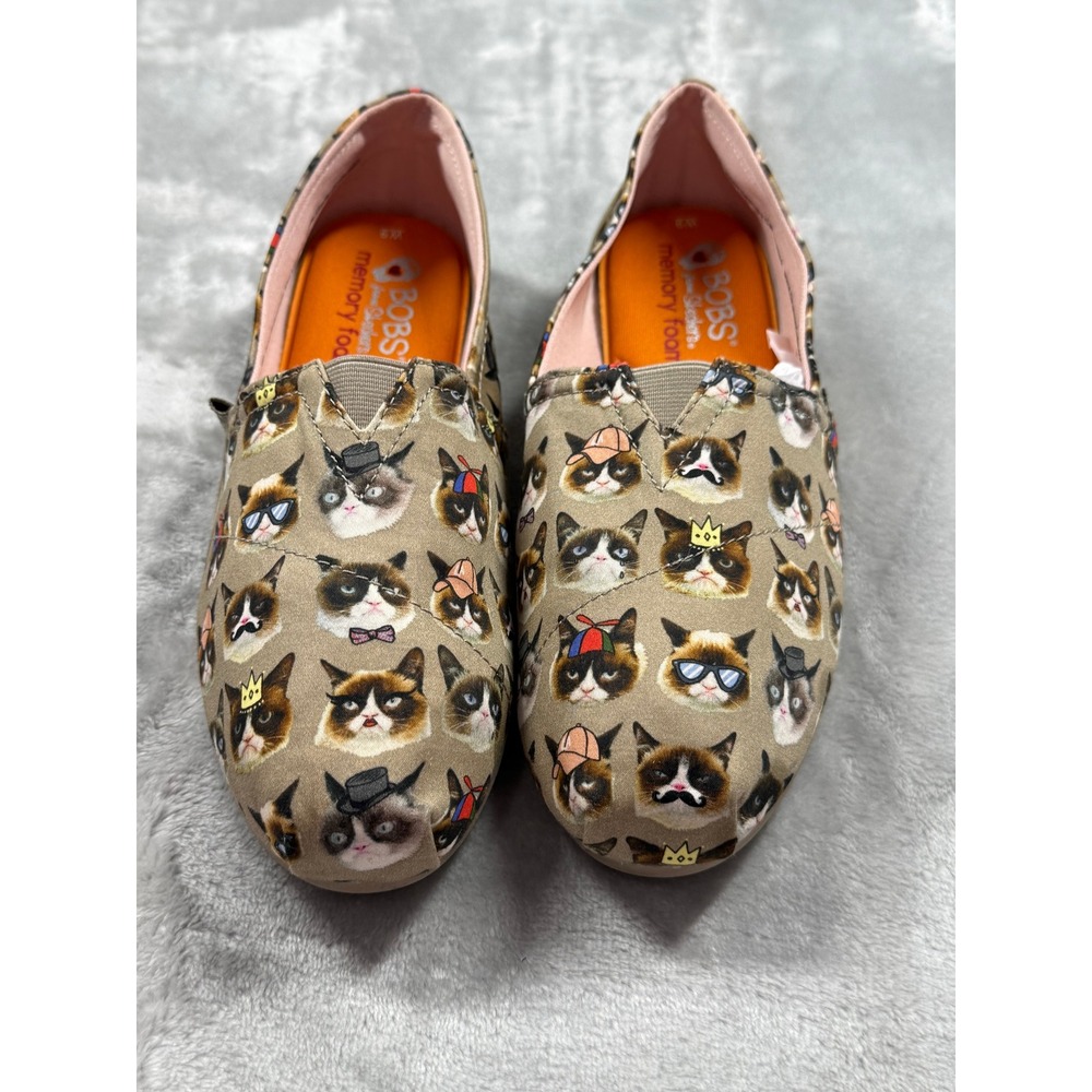 Skechers BOBS x Grumpy Cat Womens Size 9 Slip On Shoes Taupe Canvas Flats